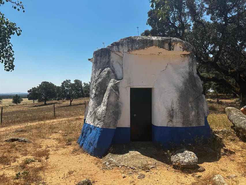 Montemor-o-Novo or Évora: One-Day Tour of Megaliths - Zambujeiro and the dolmen access walk: the part that tests your shoes