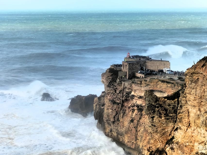 Nazaré (Giant Waves): Half-Day Private Tour from Lisbon - Sítio da Nazaré and Miradouro do Suberco: your best first photo stop