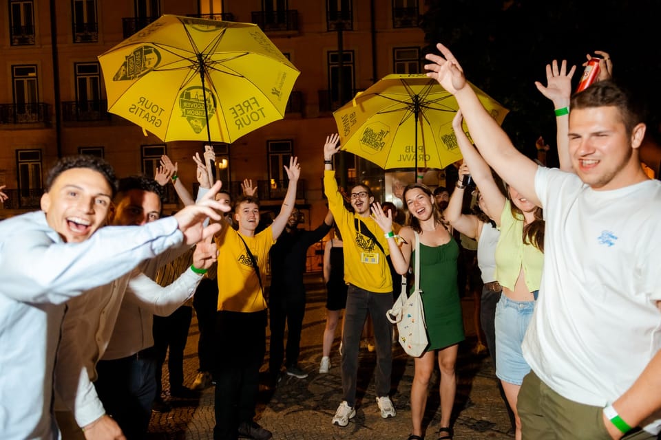 NYE Pub Crawl + VIP Club Entry - VIP club entry in Lisbon: the late-night payoff