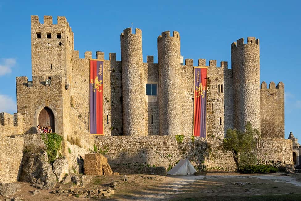 Óbidos: Flexible Walking Tour in Medieval Town - Municipal Museum and the church-and-stone rhythm