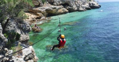 Portinho da Arrábida: Coasteering Boat Tour - The 800-metre route: cliffs, confined spaces, and constant movement