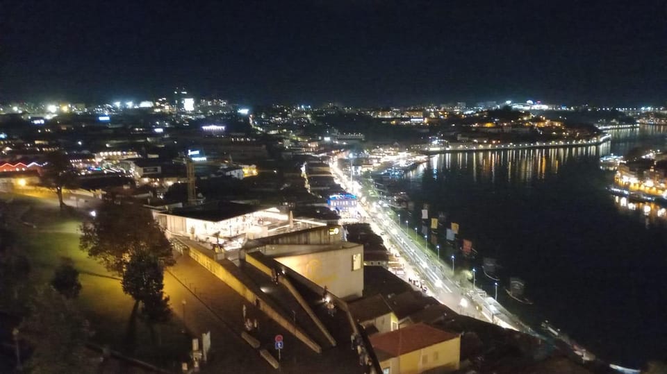 Porto / Lisbon Transfer with Nazaré & Óbidos - Porto to Lisbon in One Day: Why This Route Works