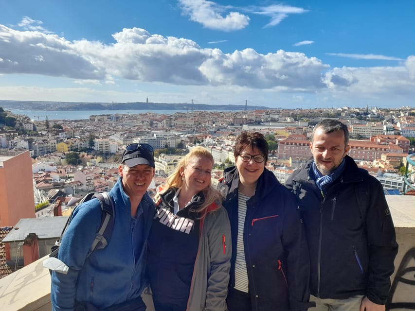 Privat Walking Tour in Alfama, Baixa, Chiado - Key things that make this tour work