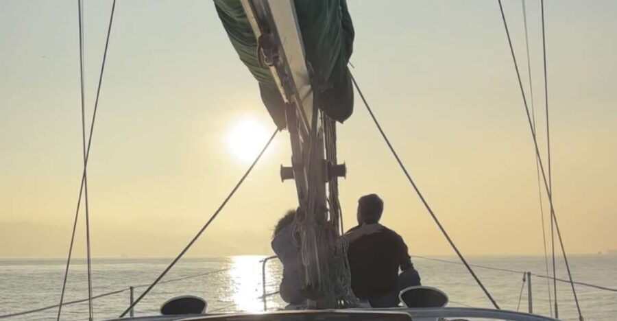 Private Boat Night Tour - Lisbon - Finding Doca de Santo Amaro De Alcântara (Gate 3) Without Stress