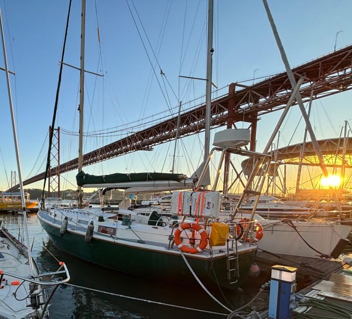 Private Boat Night Tour - Lisbon - Welcome Drink and Life Vests: Small Details That Affect Comfort