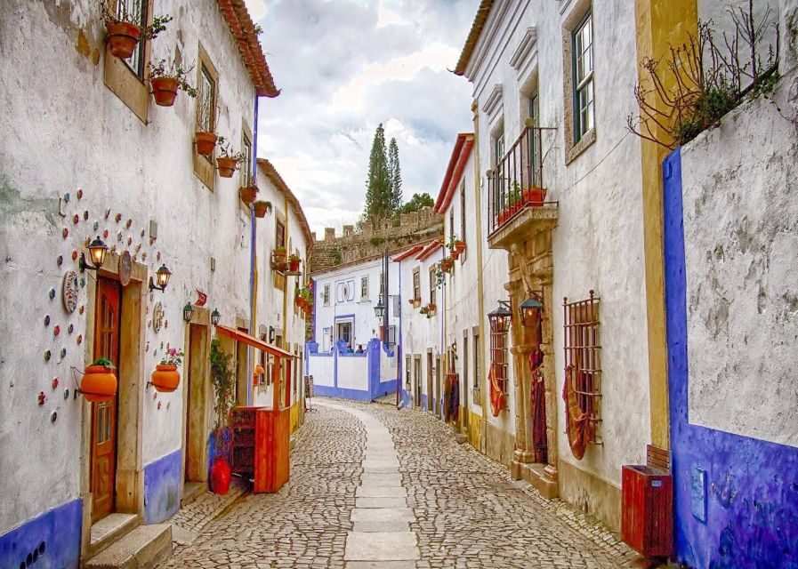Private Fatima Full Day Tour from Lisbon - Timing, Timing, Timing: Why the Day Feels Full