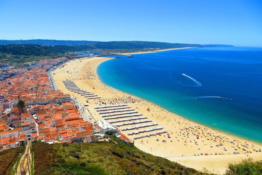 Private Full-day Tour to Fátima Nazaré and Óbidos - Óbidos: Medieval Walls and a 1-Hour Old Town Stroll