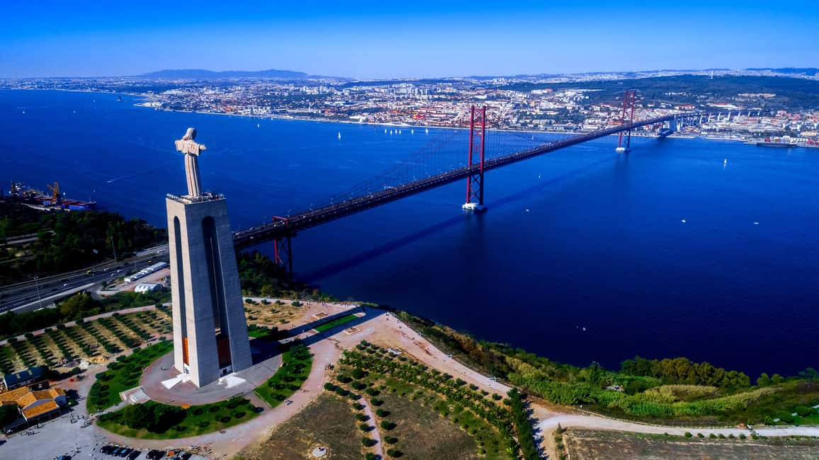 Private Tour: Cristo Rei, Belem, São Jorge Castle, 360°View. - One private day: how the BMW route actually makes sense