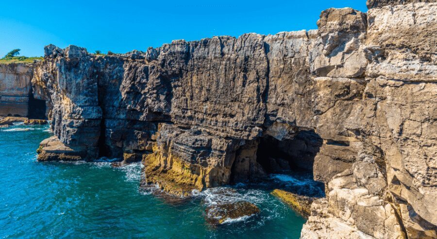 Private Tour : Sintra, Pena palace, Cabo da roca, Cascais - Sintra time: free wandering plus a built-in lunch window