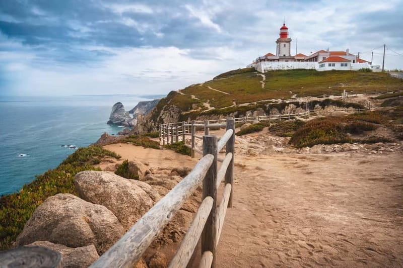 Regaleira Palace, Pena Palace, Cabo da Roca e Cascais - Quinta da Regaleira: gardens, grottoes, and that spiral Initiation Well