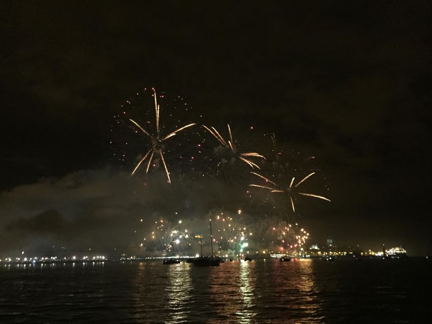 Sail into 2026: Lisbon Fireworks from the River - Boarding at Belém: Meeting Point and What to Wear