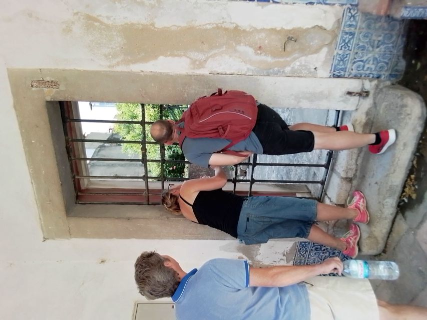 Secret Lisbon Walking Tour - Largo dos Domingos I: 1506 massacre and the burned-out Dominican Church