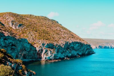 Sesimbra: Arrábida Beaches & Caves Boat Tour with Snorkeling - Finding the meeting point at ESPADARTE pier (and avoiding stress)