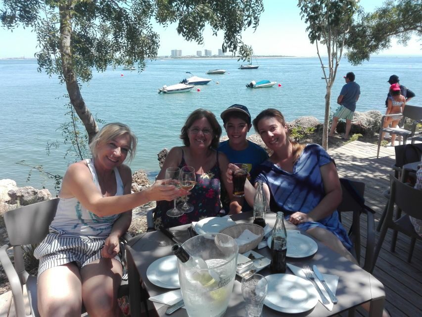 Sesimbra e Arrábida Natural Park: 1 Day Tour & Wine Tasting - Lunch by the sea: fresh seafood options you’ll actually remember