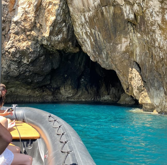 Sesimbra: Secret Beaches and Caves - Cha navegantes and Praia do Penedo: where the coast keeps secrets