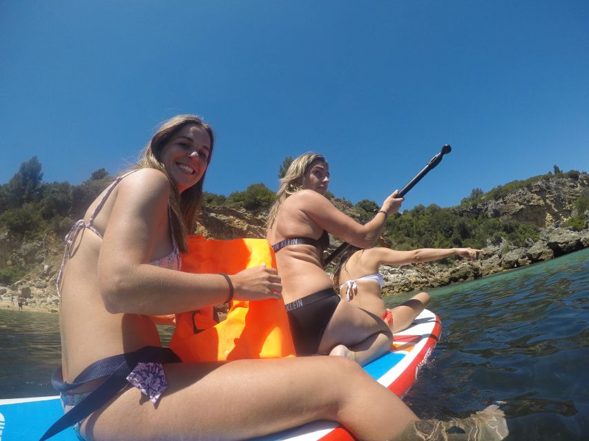 Sesimbra: Sesimbra and Espichel Grotto Tour - Short cruise moments and the coastline stops that help you orient
