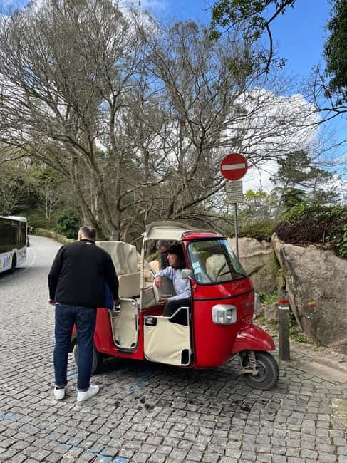 Sintra: 2-Hour Guided Tuk-Tuk Tour - Pena Palace and the Castle of the Moors: built for viewpoints