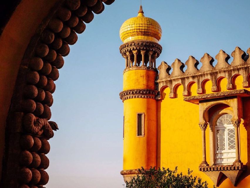 Sintra: 4 MAJOR Monuments Tour E-Car com GPS Audio Guide - GPS audio in 7 languages: how this tour handles real communication