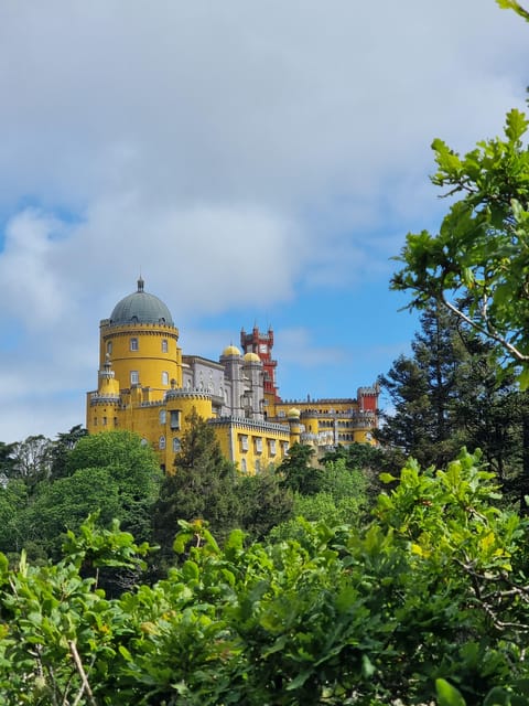 Sintra and Cascais: Magical Fairytale Tour - From Lisbon to Sintra and Cascais: a day designed for timing