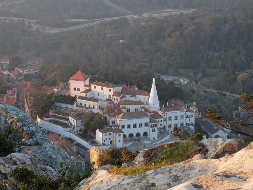 Sintra and Cascais: Magical Fairytale Tour - Sintra center and pastries: the break that makes the day feel real