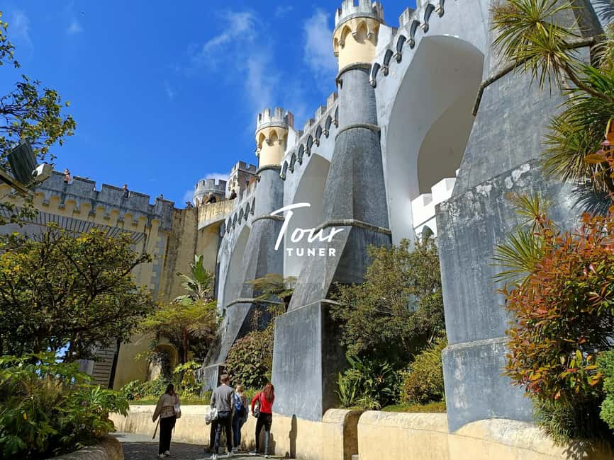 Sintra: Pena Palace. Moorish Castle. Cabo da Roca. & Cascais - Castelo dos Mouros: medieval walls with a view advantage