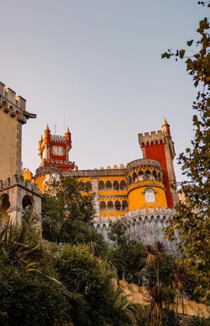 Sintra: Pena Palace, Moorish Castle, Regaleira, & Monserrate - Sintra town center: lunch, street charm, and the Queijadas hit