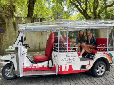 Sintra Tour: Palaces and Dream Landscapes in Tuk Tuk - Starting in Sintra town: get your bearings fast