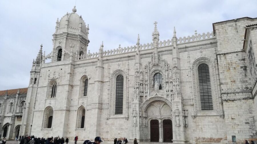 The Best Guiding visit to Jeronimos & Tiket included - What You Get for $43 and Why It’s a Smart Trade