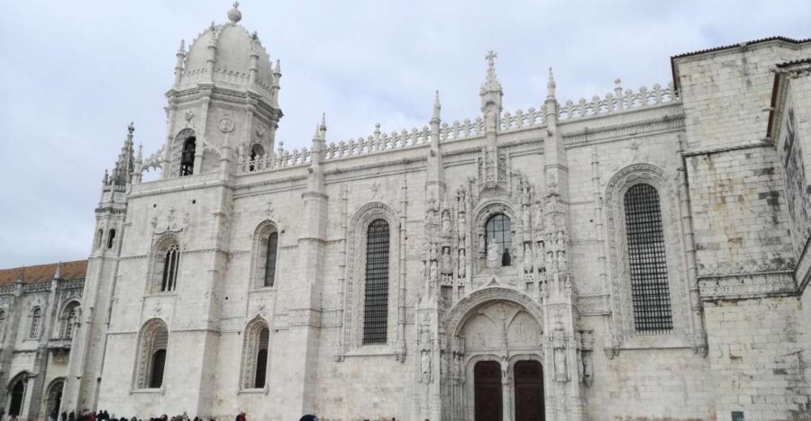 The Best Guiding visit to Jeronimos & Tiket included - Meet at Jerónimos Monastery: The Easiest Start in Belém